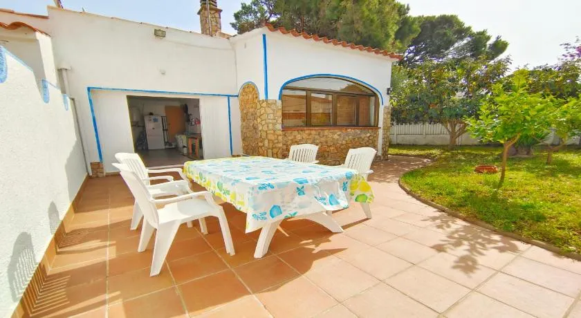 VACAY L’Escala Villa Emily Terrasse et Plage Riells - Image 1