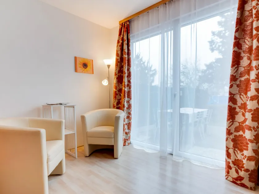 Alluring Holiday Home in Hohenau an der March with Garden - Image 1