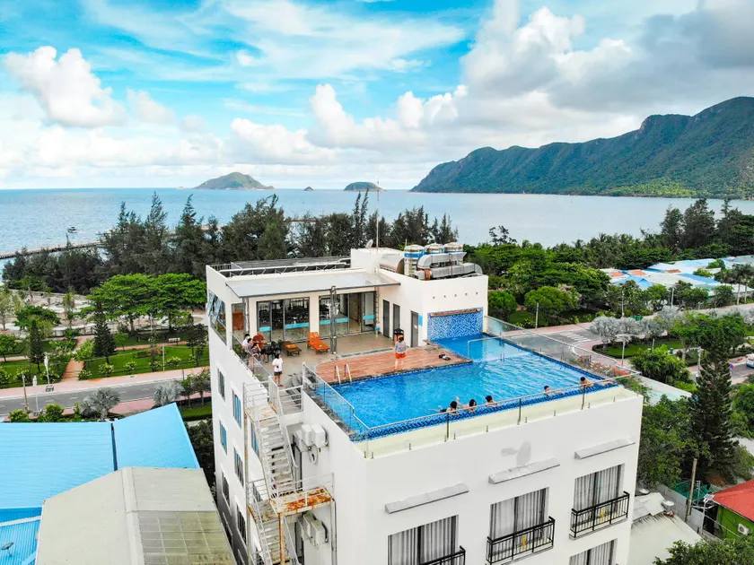 Con Son Blue Sea Hotel - Image 1