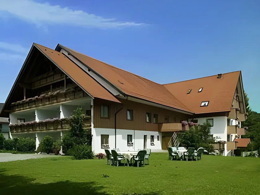Landgasthof Zum Schwarzen Grat - Image 1