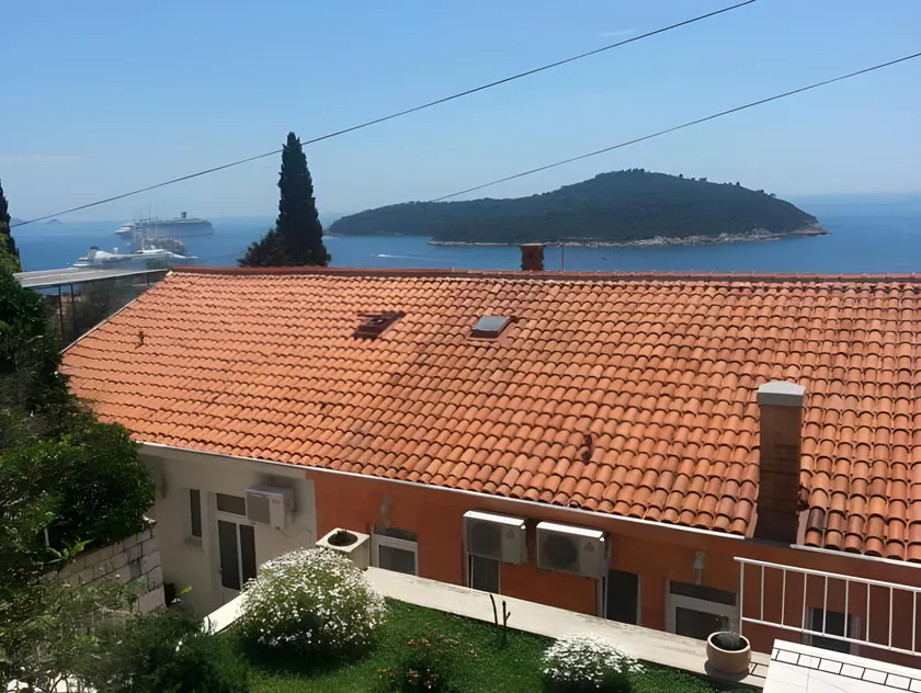 Villa Leoni - Image 1