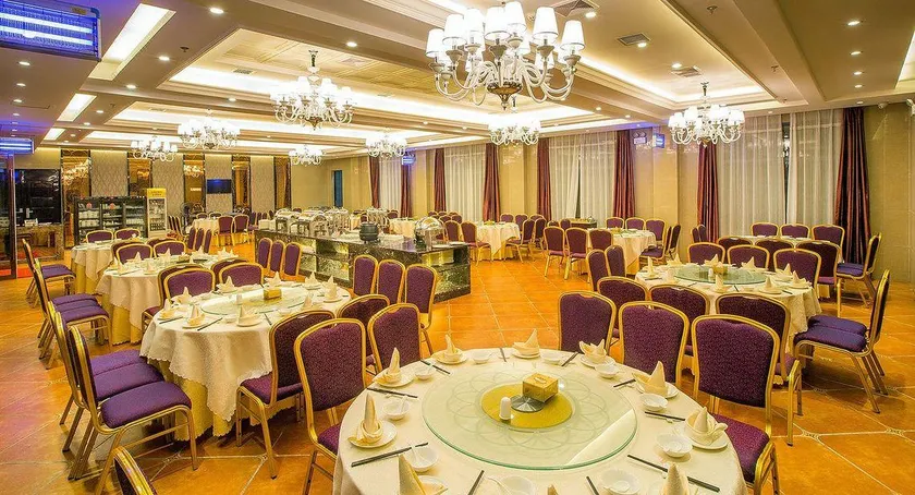 Yiyang Hotel (Yiling Wanda Plaza, Yichang Three Gorges Enterprise Base) - Image 1