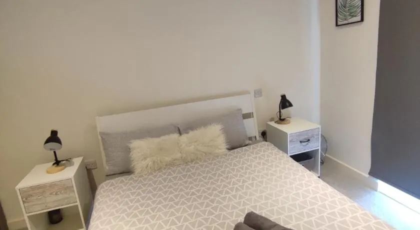2 bedroom 2 bath 1 ensuite in Roya Asenal beautiful views & parking - Image 1