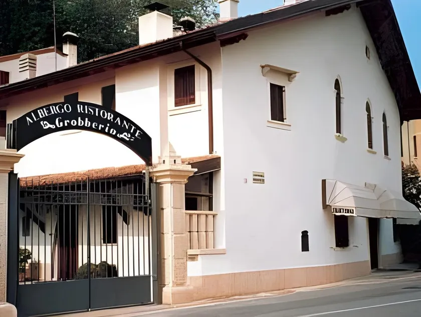 Hotel Grobberio - Image 1