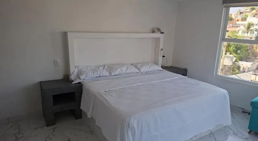 Tonys Place - Image 1