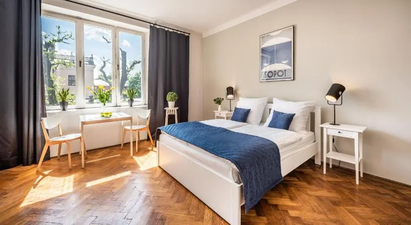 Sereno Apartments - Image 1