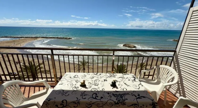 ApartEasy - Cunit Apartment with sea view and balcony - Image 1