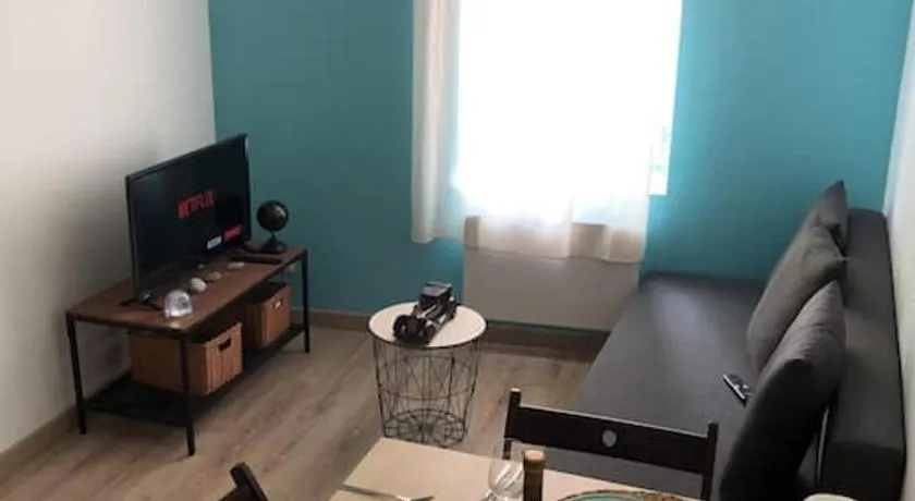 Superbe appartement meublé refait à neuf Tricastin - Image 1