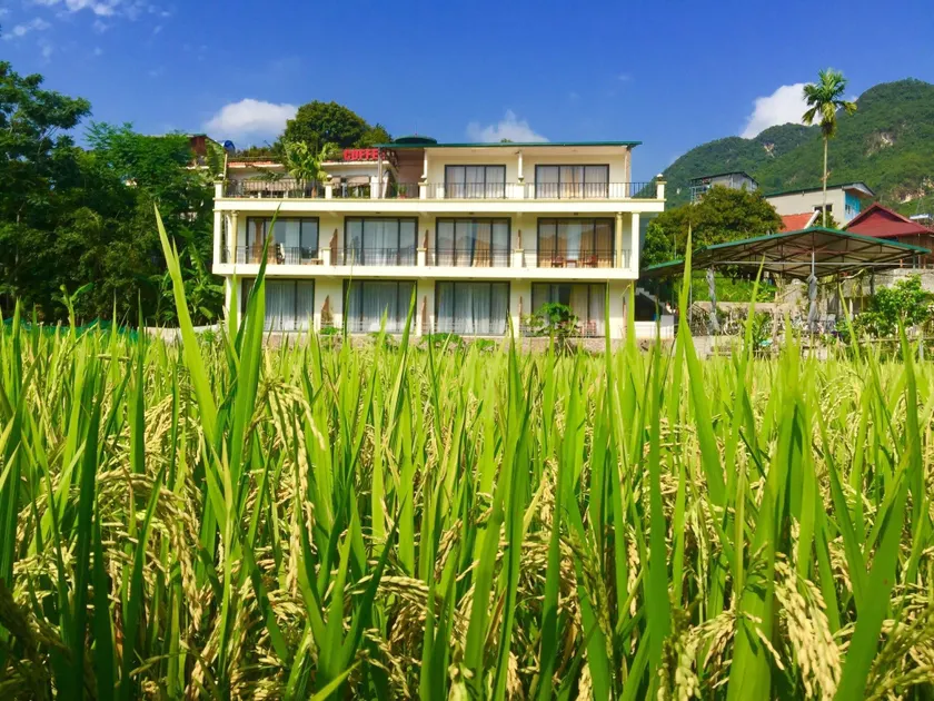 Mai Chau Sunset Boutique Hotel - Image 1