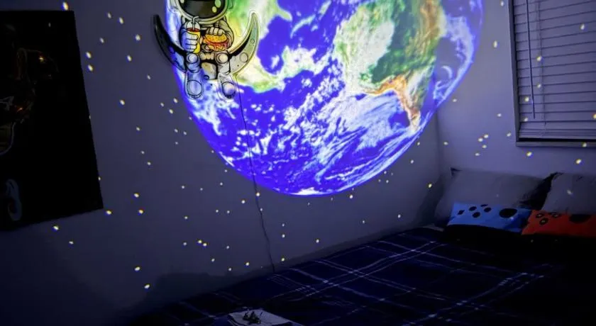 Vibez Factory Game Room by Busch Gardens & USF - Image 1