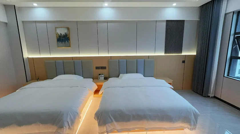 Dongsheng Hotel - Image 1