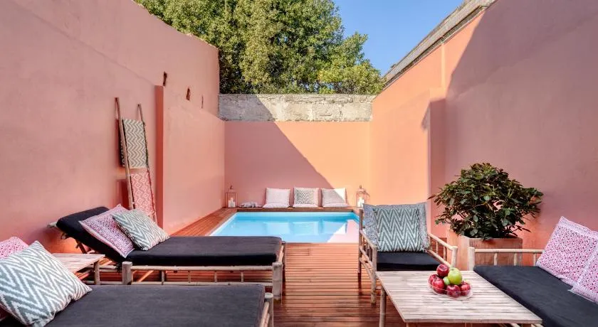VIVA Casa da Praça with heated Pool and Terrace - Image 1