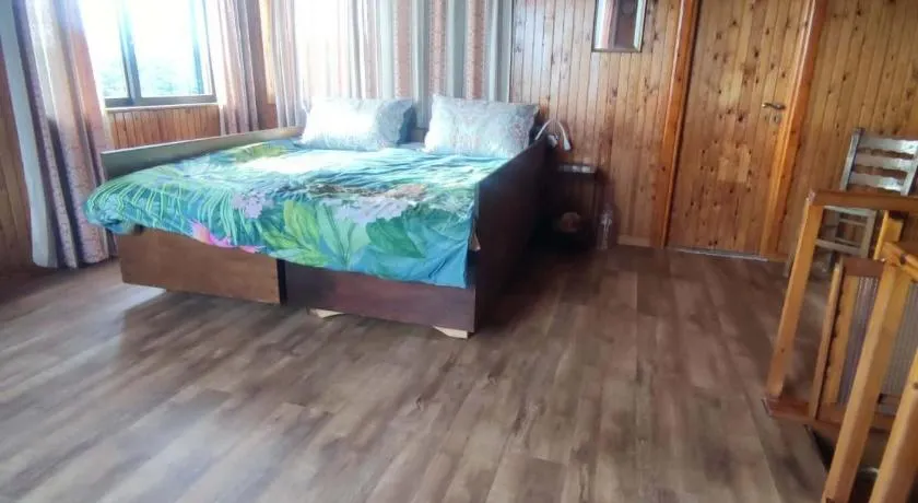 Rising Sun Guesthouse - Image 1
