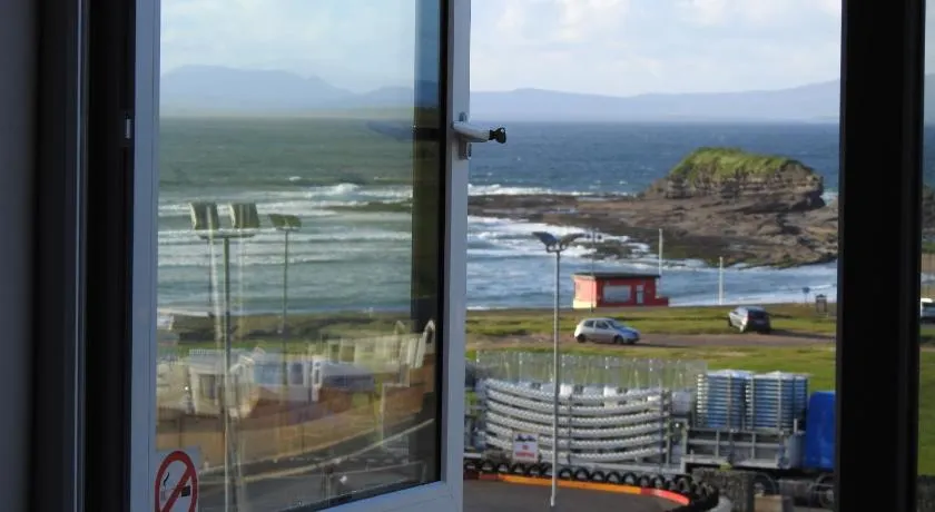 Seashell Cove Bundoran Luxurious Sea View Free Wifi Netflix Sleeps 5 - Image 1