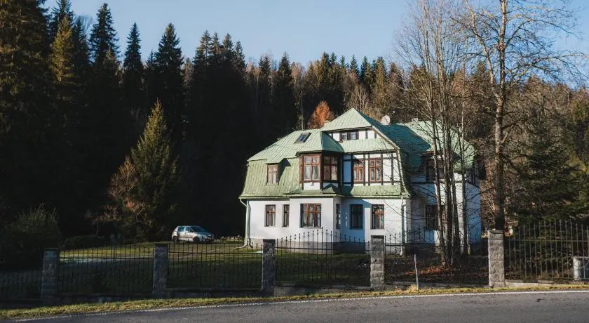 Vila Anobis - Image 1
