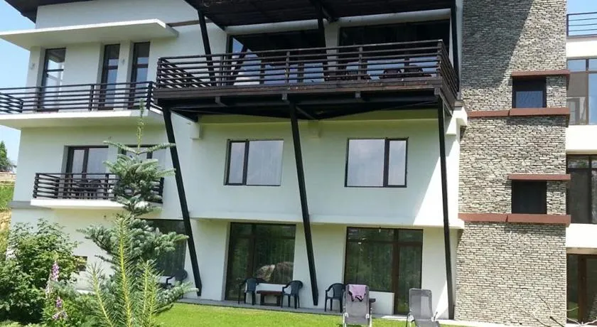 Vila Poarta Bucegilor - Image 1