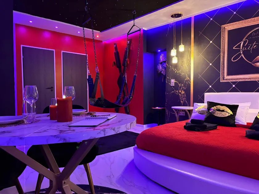 SUITE SECRETE - Image 1