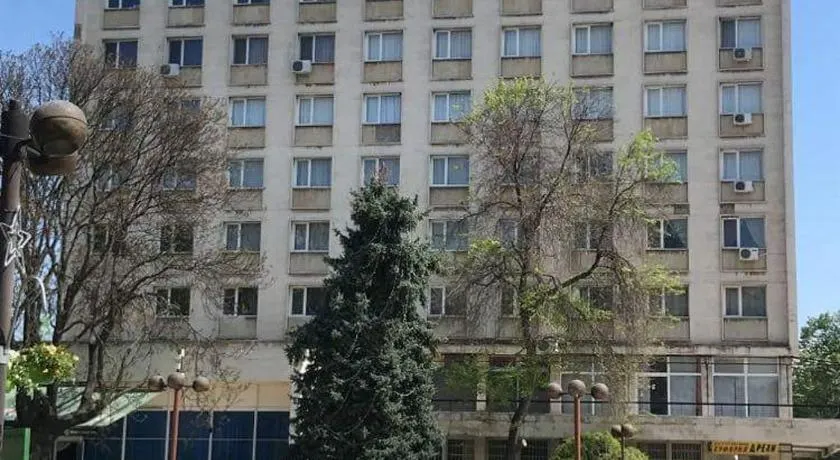 Хотелски Комплекс Родина - Image 1