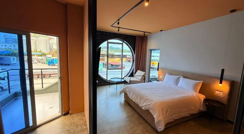 Hotel Omw Vore - Image 1