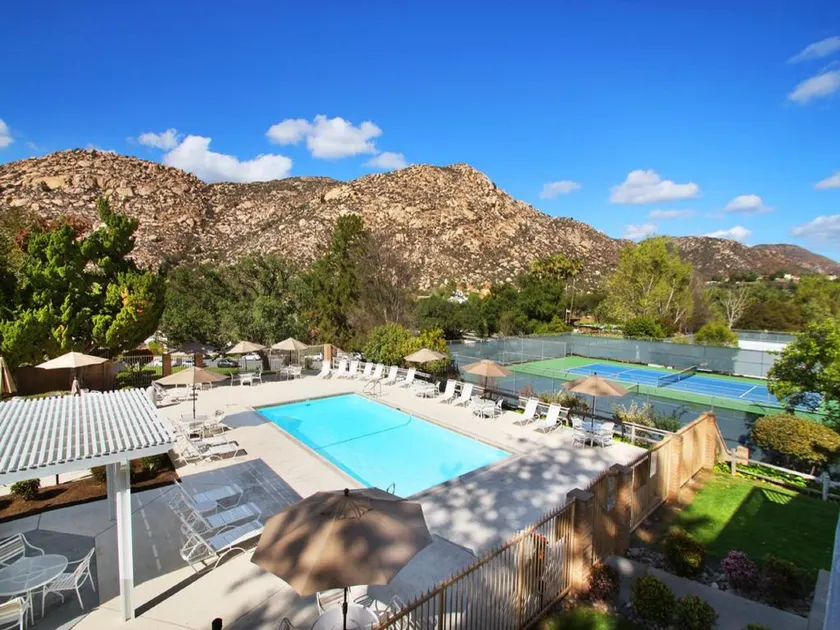 Riviera Oaks Resort by Coolvacay - Image 1