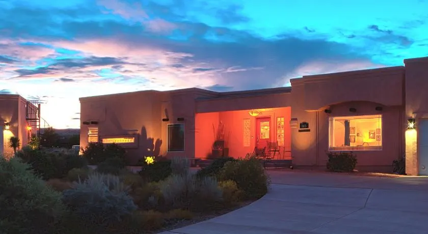 Dreamkatchers Lake Powell Bed & Breakfast - Image 1