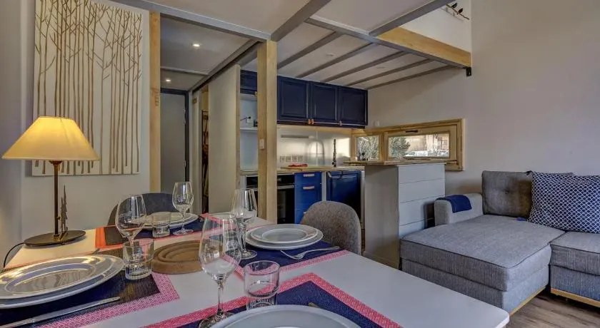 Fontanes - Duplex 200m Grands Montets Balcon Vue Parking - Image 1