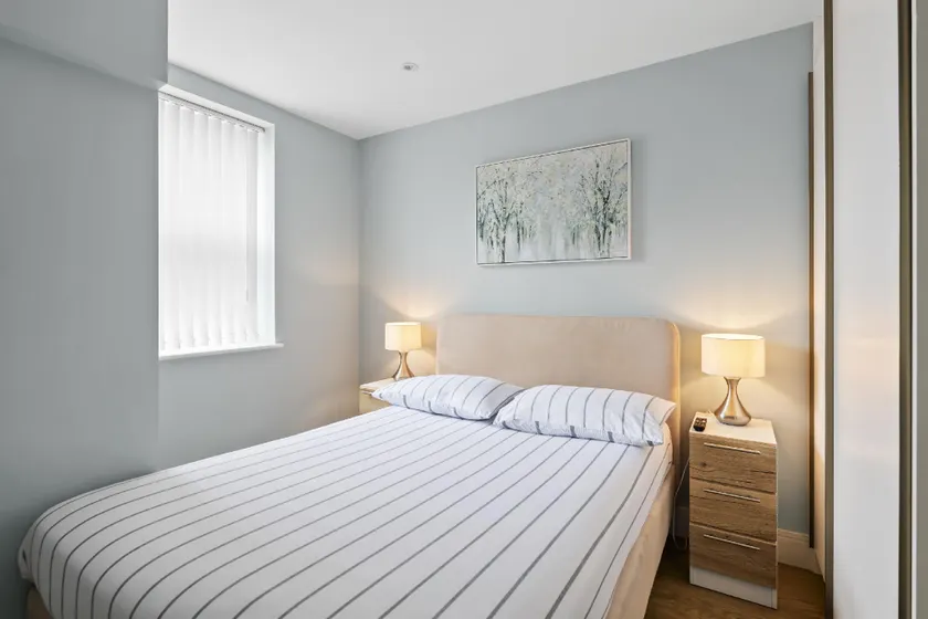 Luxury Apartment in Chelmsford Bond Street with Sky TV, Movies & Netflix - Image 1