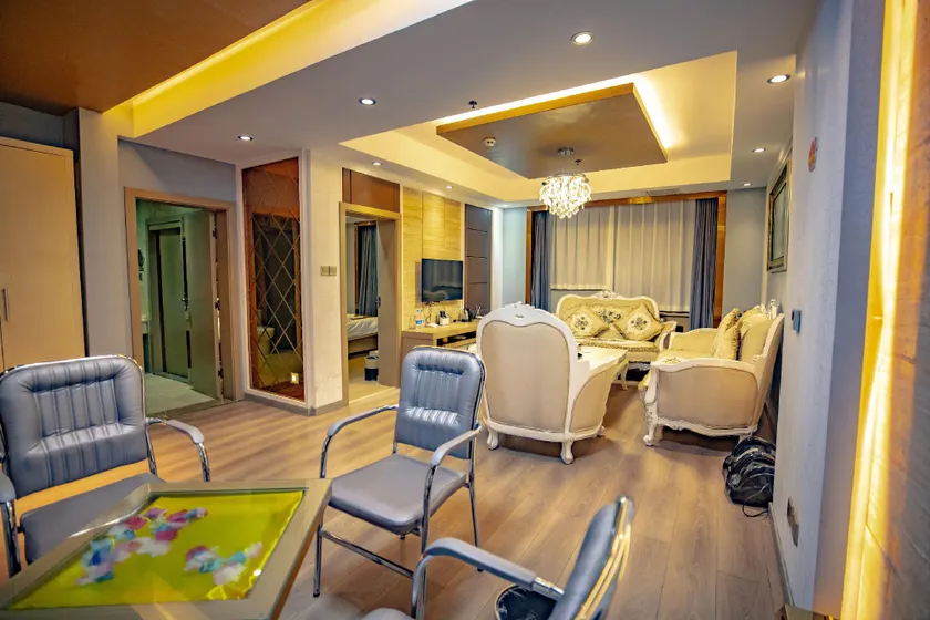 Xintiandi Hotel (Qujing Luoping Sports Center Branch) - Image 1