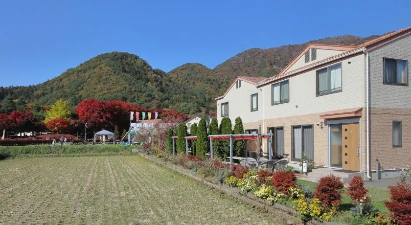 Cottage Pastorale - Image 1