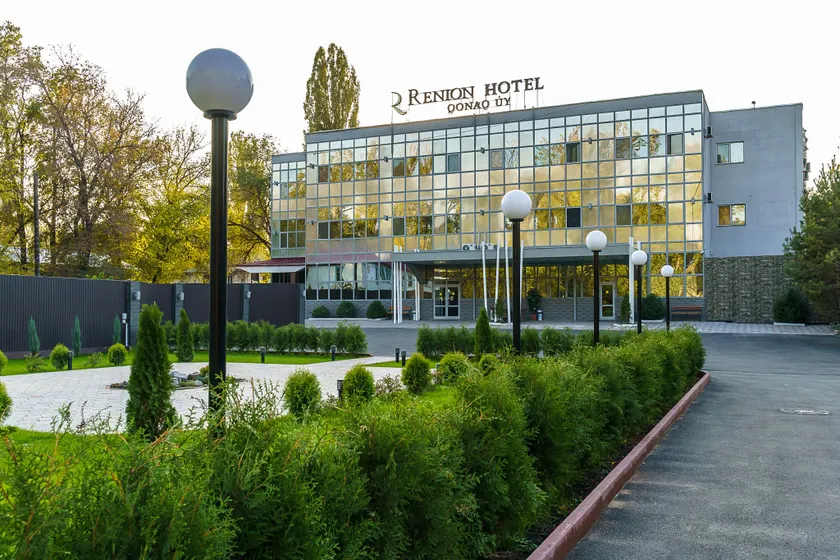 Renion Hotel - Image 1
