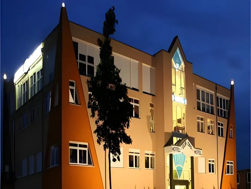 Europa Hotel Garni free parking - Image 1