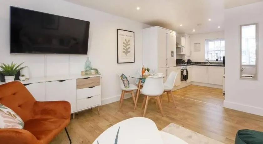 York City Apartments - Image 1