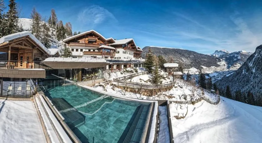 Charmehotel Uhrerhof - Deur - Image 1