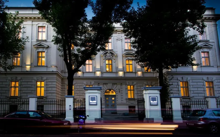 Vienna Suites - Image 1