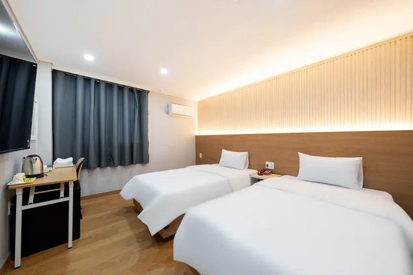 Gunsan Hotel MH Sauna - Image 1