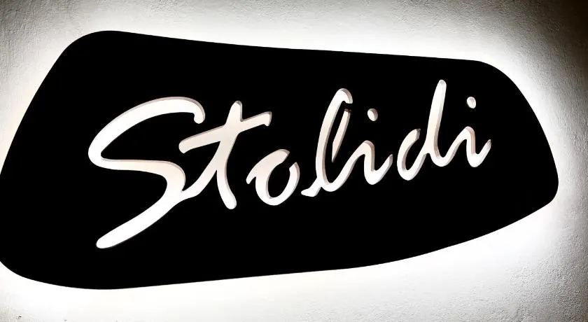 Stolidi - Image 1