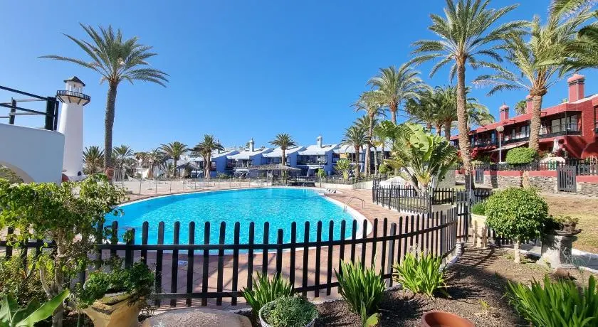 TOP 2 Sun Club bungalow terraza - Image 1