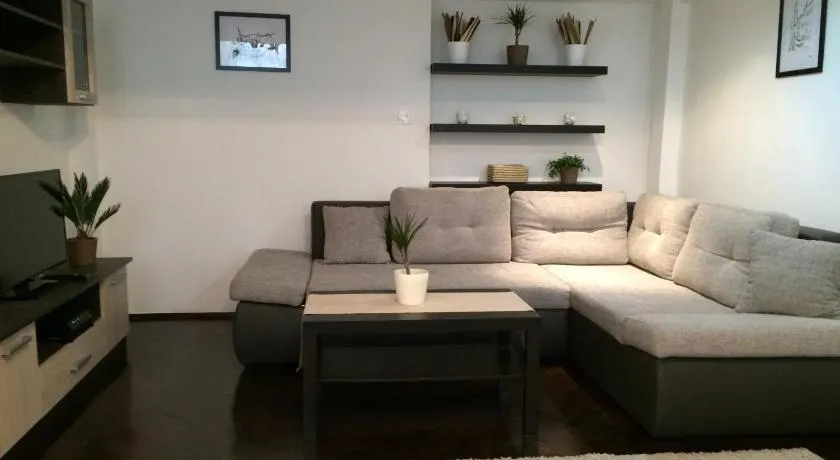 Central King Apartment - Image 1