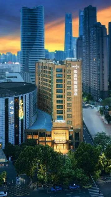 Galactic G-Luxe Hotel - Image 1
