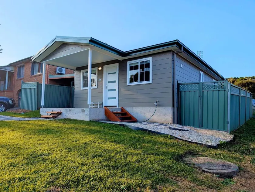 Brand New Two Bedroom Modern Retreat in Singleton - Image 1