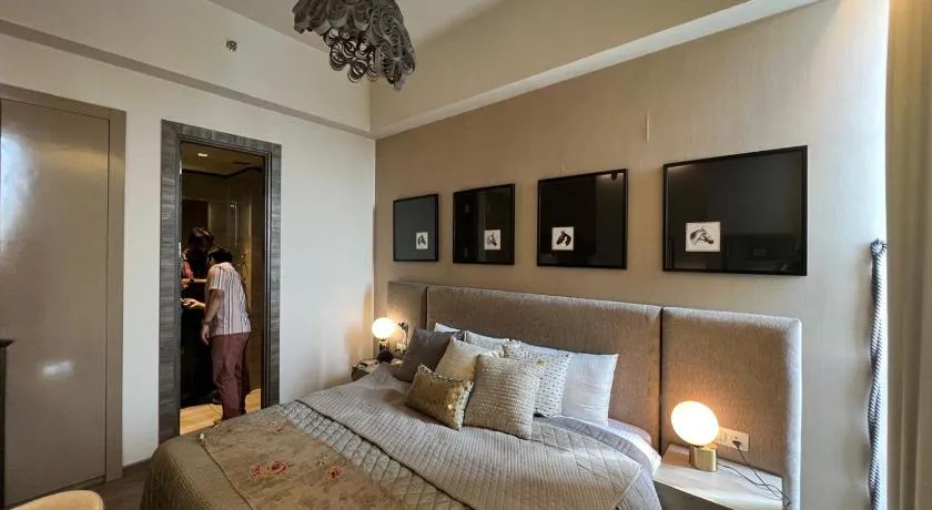 Saltstayz Select, Dwarka Sec - 9 Near Yashobhoomi - Image 1