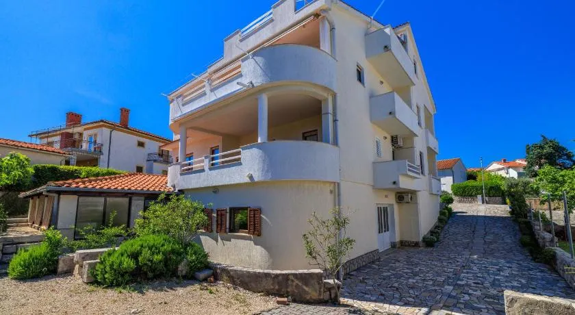Apartments Info - Image 1