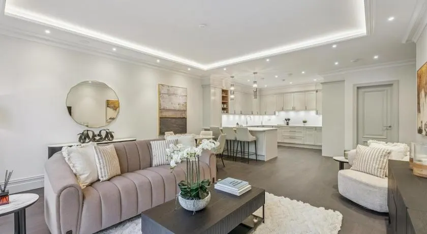 Luxury 2BR Flat in Exclusive Gated Development - Image 1