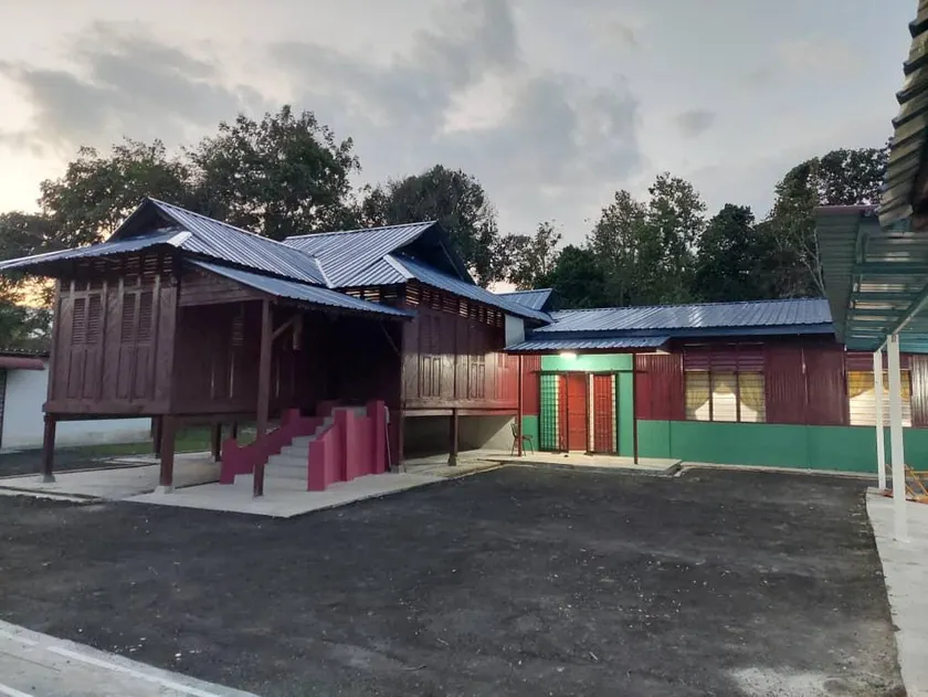 D'Kampong Suri Homestay - Image 1