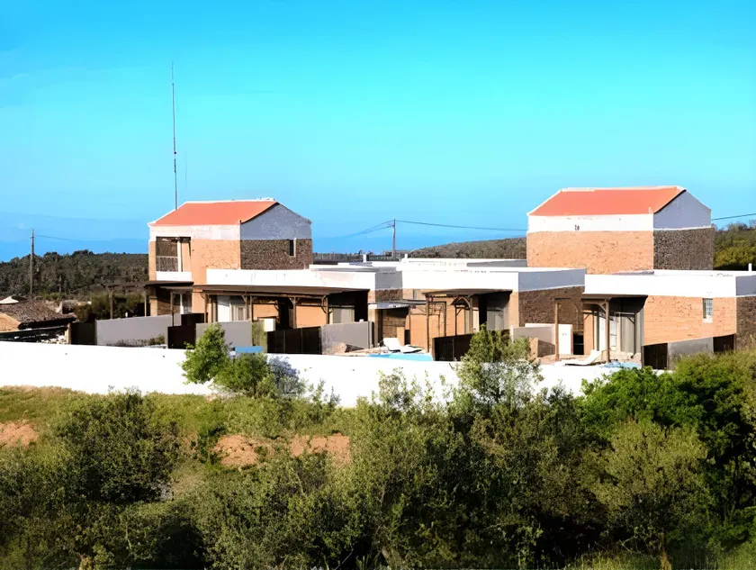 Gerakari Suites - Image 1