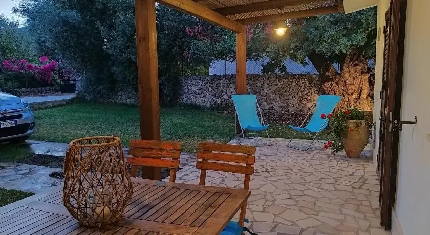 CaSotto il Carrubo, a 100 mt dal mare! - Image 1