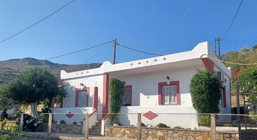 Artianna, holiday home in Alinda, Leros - Image 1