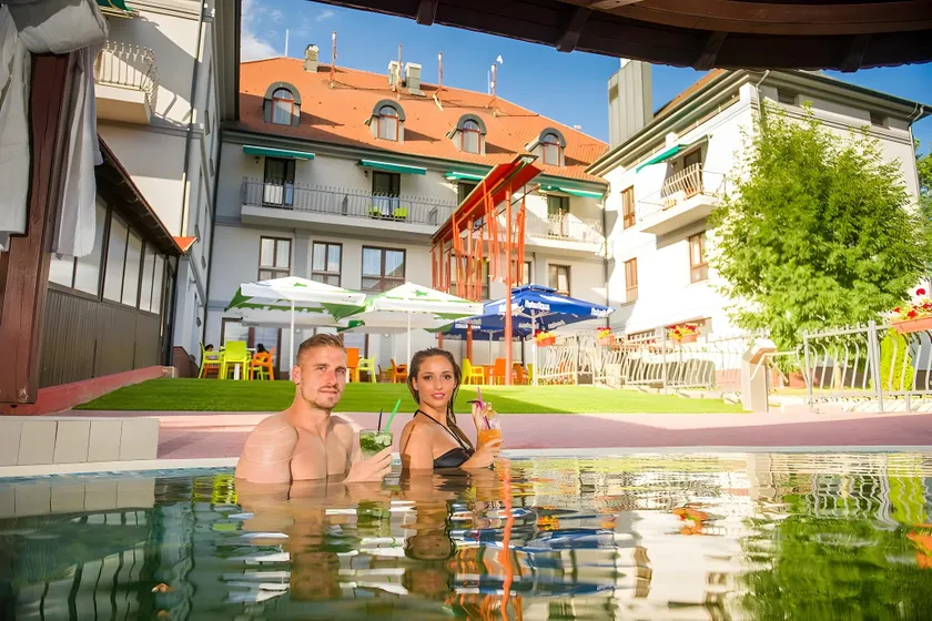 Hotel Kamilla - Image 1