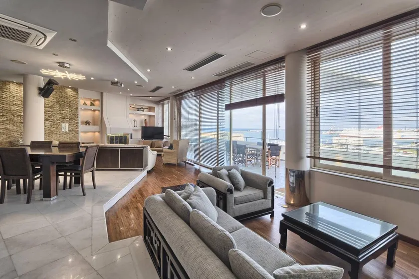 Heaven's View Apartment - Image 1