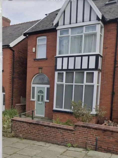 Moorside House - Image 1